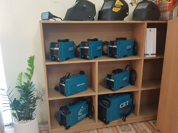 Màu sắc bắt mắt, thiết kế tối giản