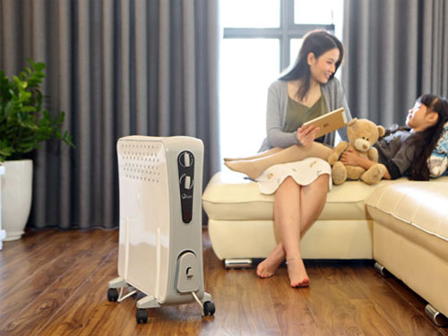 Máy sưởi đối lưu có bánh xe