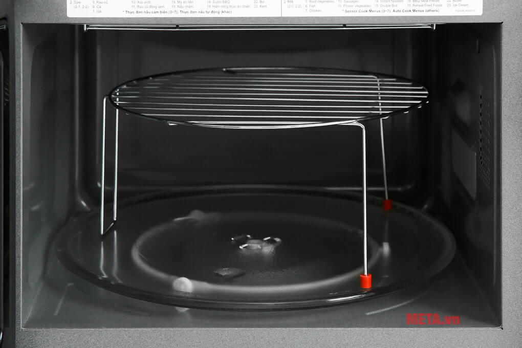 Lò vi sóng có nướng Panasonic NN-GT65JBYUE (31 lít, 1000W)