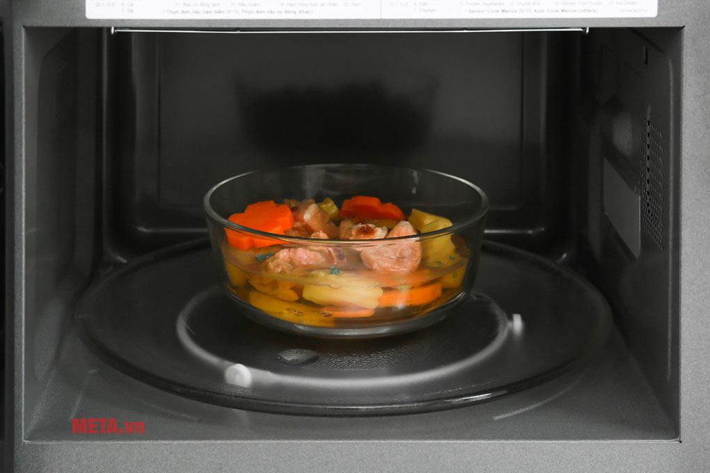 Lò vi sóng có nướng Panasonic NN-GT65JBYUE (31 lít, 1000W)