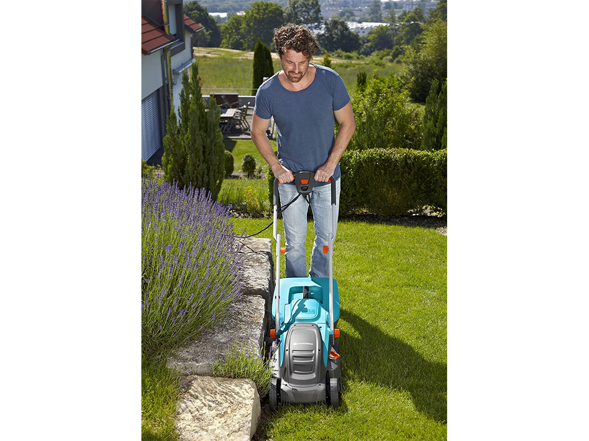 Máy cắt cỏ chạy điện Gardena PowerMax 1200/32 (05032-20)