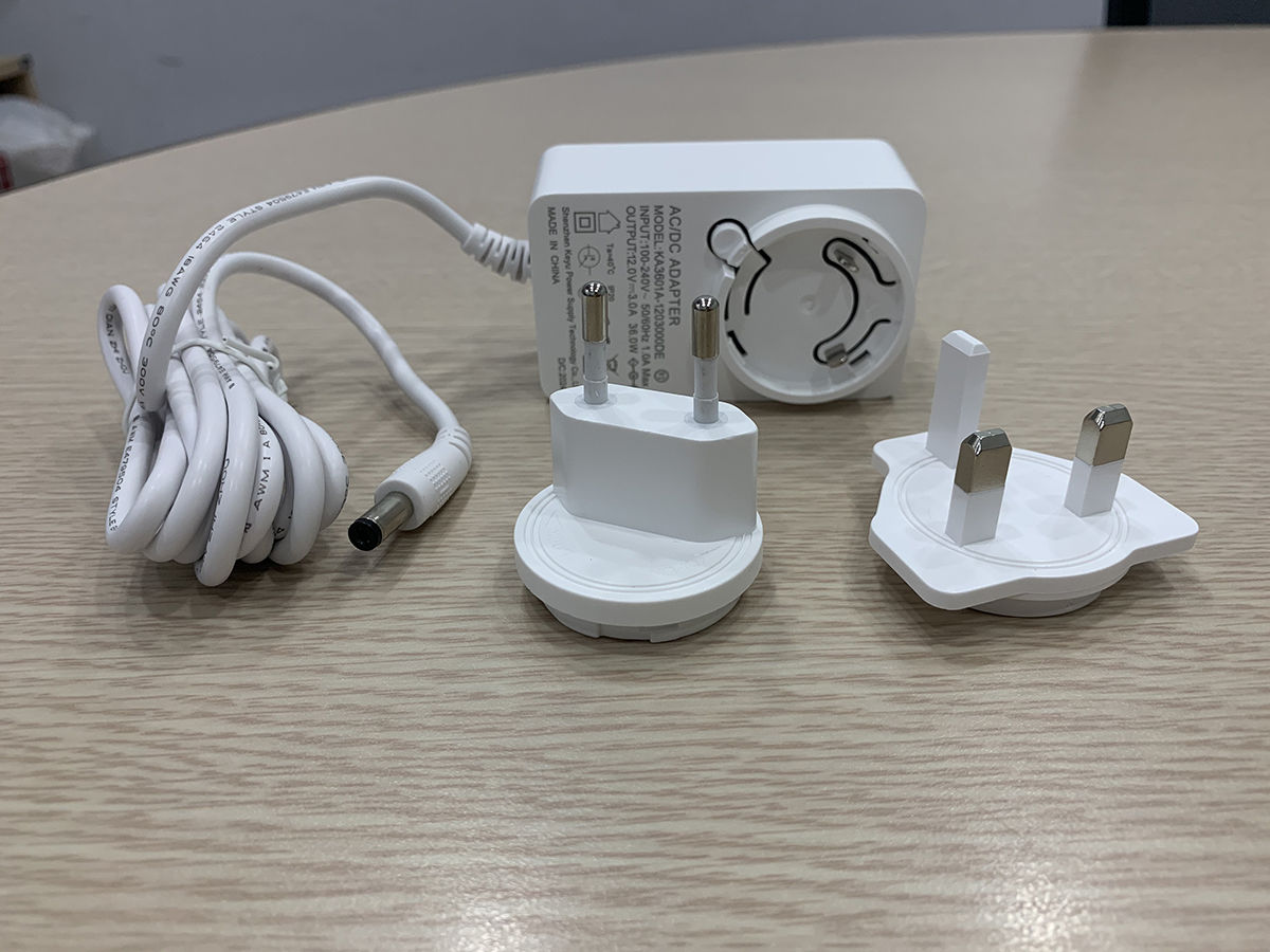 Các bộ nối nguồn điện cho máy hoạt động