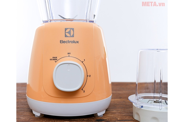 Máy xay sinh tố Electrolux EBR3526