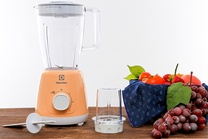 Máy xay sinh tố Electrolux EBR3526