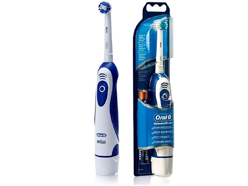 Bàn chải đánh răng pin Oral - B Pro Health DB4510