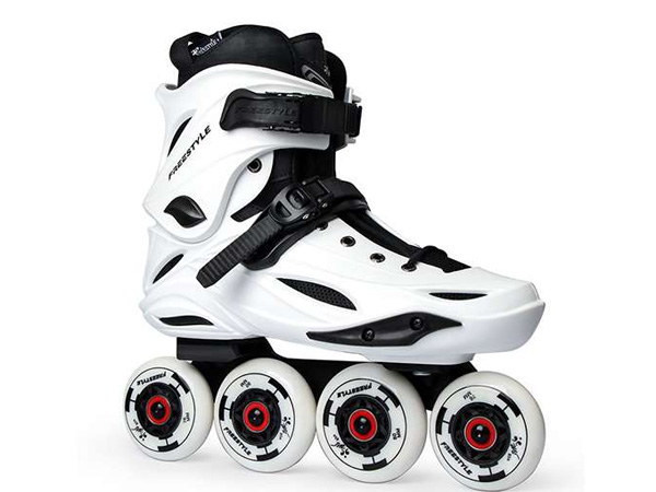 Thiết kế thể thao của giày Patin Freestyle M2 Pro