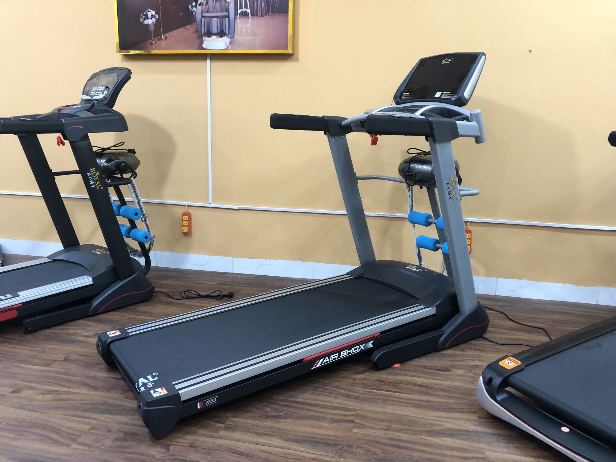 Máy chạy bộ điện Royal  