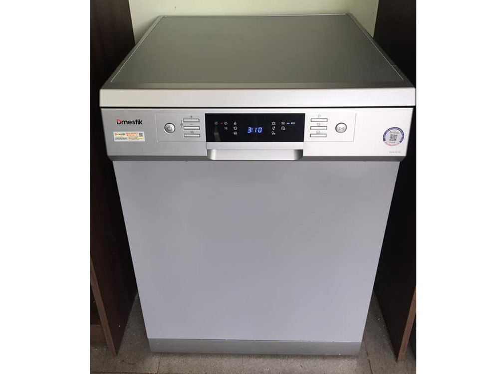 Máy có sức chứa đến 14 bộ bát đĩa