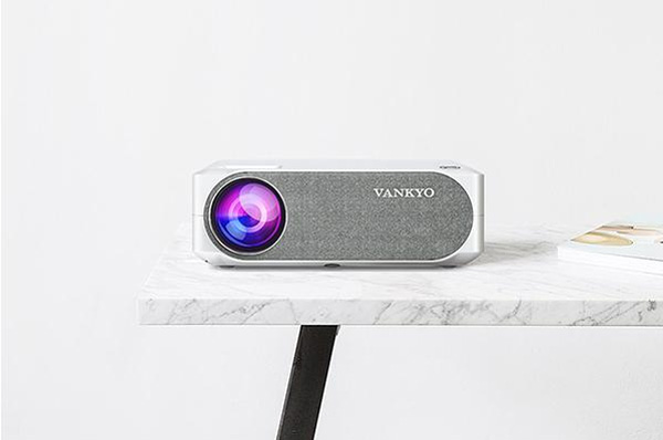 Máy chiếu Full HD Vankyo Performance V630