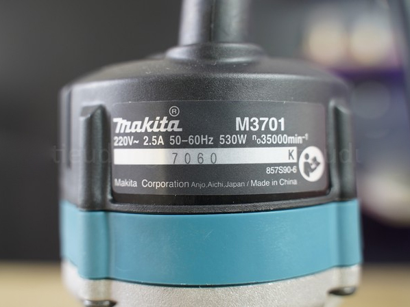 Makita M3701B