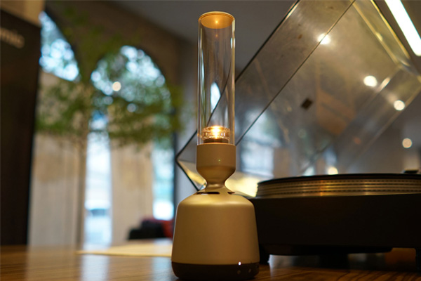 Loa Bluetooth thủy tinh không dây Sony Glass Sound Speaker LSPX-S2