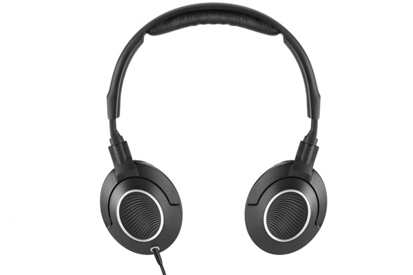 Tai nghe Sennheiser HD231i thiết kế màu đen