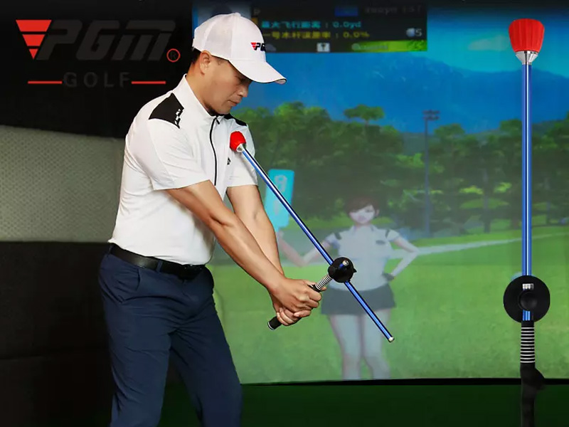 Dụng cụ giúp định hình lại dáng đánh golf đúng