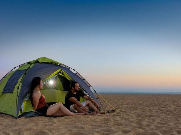 Thân đèn led dùng pin 18V Ozito PXWLS-2000 (chưa pin, sạc)