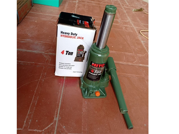 Kích thủy lực Hito 4 tấn