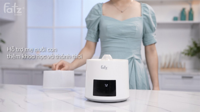 Máy hâm sữa tiệt trùng 4 bình Quatro 1 Fatzbaby FB3015CY