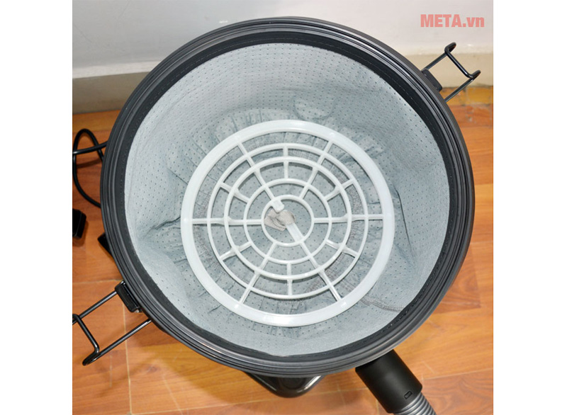 Máy hút bụi Panasonic PAHB-MC-YL631RN46