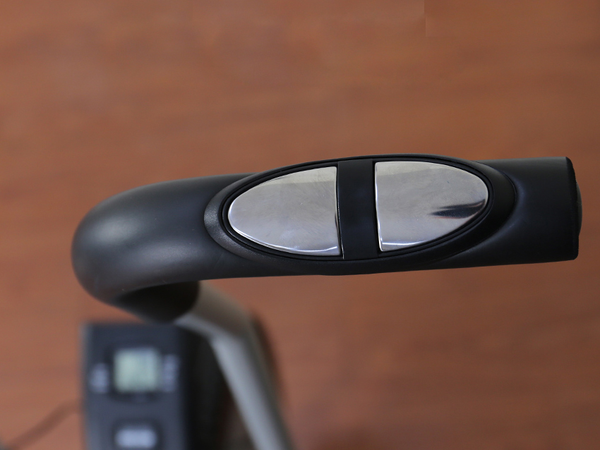 Xe đạp tập có yên