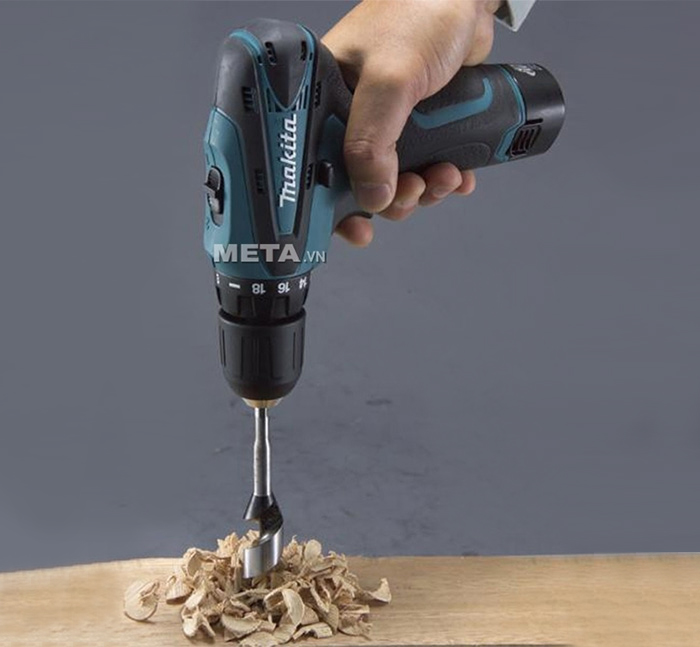 Máy khoan vặn vít dùng pin Makita DF330DWE