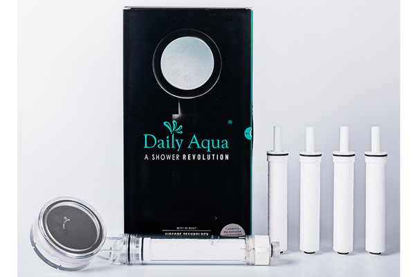 Bộ quà tặng vòi sen Daily Aqua (1 vòi sen + 5 lõi lọc)