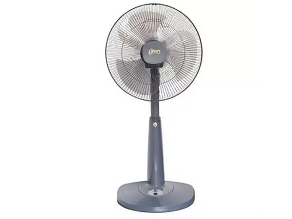 Quạt làm từ chất liệu an toàn, bền bỉ