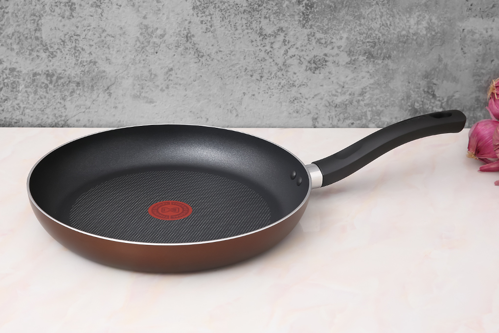 Chảo chiên chống dính đáy từ 28cm Tefal G1430605