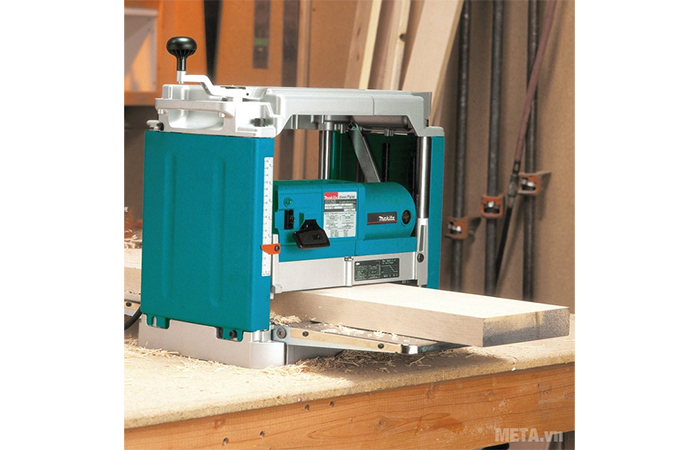Máy bào bàn Makita 2012NB
