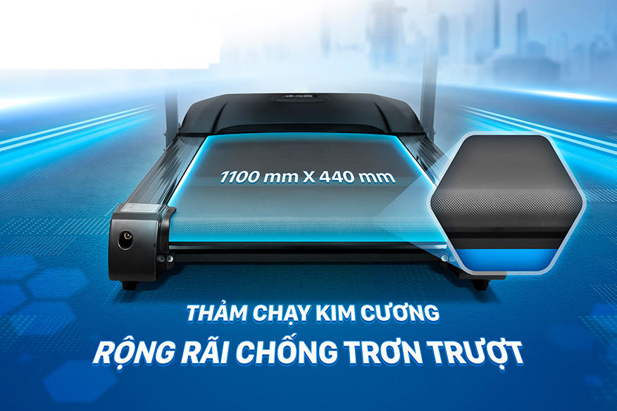 Thảm chạy rộng rãi và êm ái