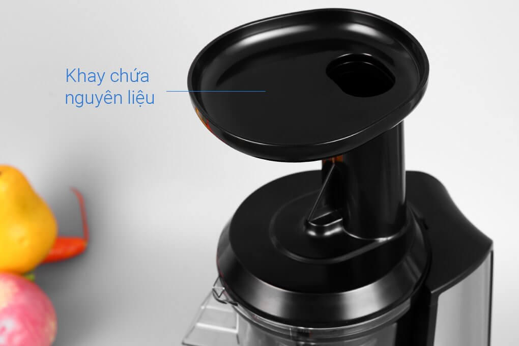 Máy ép chậm GS 133N có đường kính ống tiếp nguyên liệu lớn