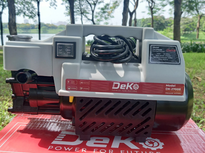 Máy rửa xe Deko DK-2700R