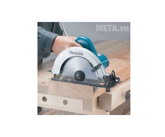 Máy cưa đĩa Makita 5806B