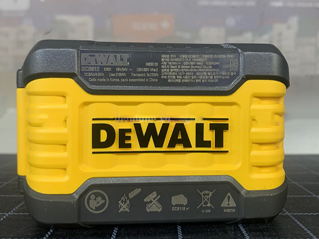 Dewalt DCB612-KR