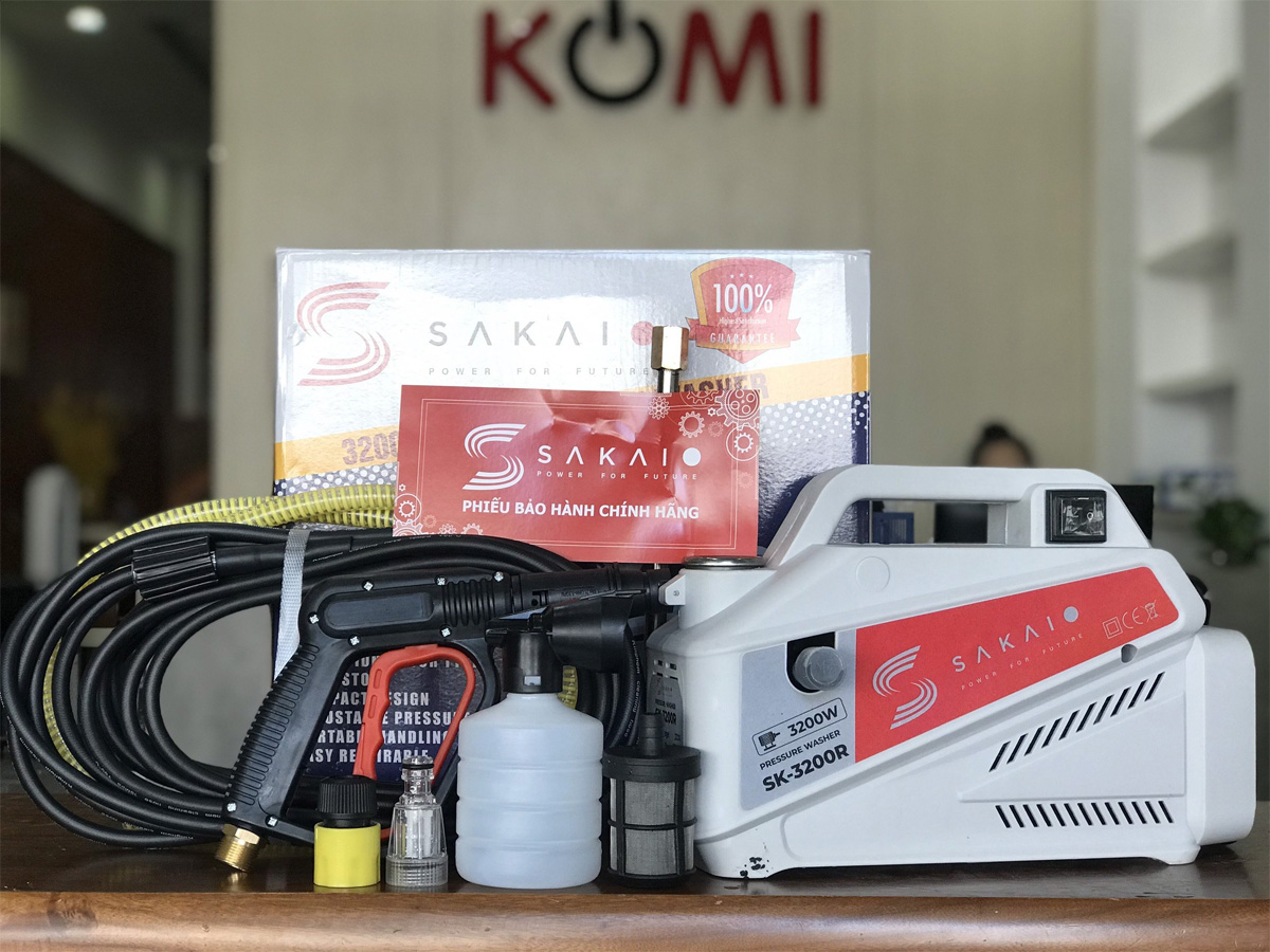 Máy rửa xe Sakaio SK-3200R