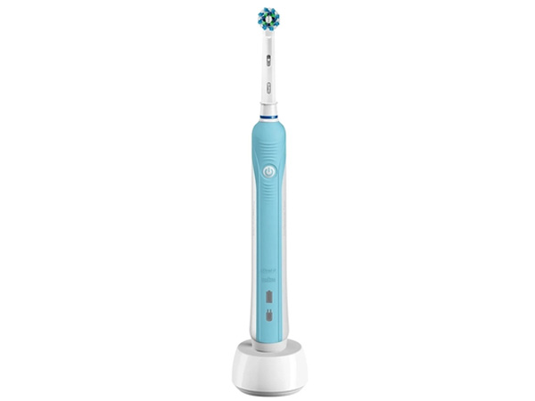 Bàn chải đánh răng điện Oral-B Pro700 D16.513.U