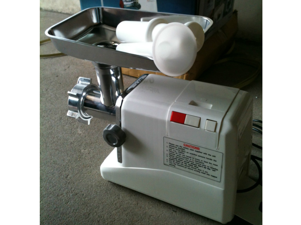 Máy xay thịt công nghiệp TYRA-018 (1.200W)