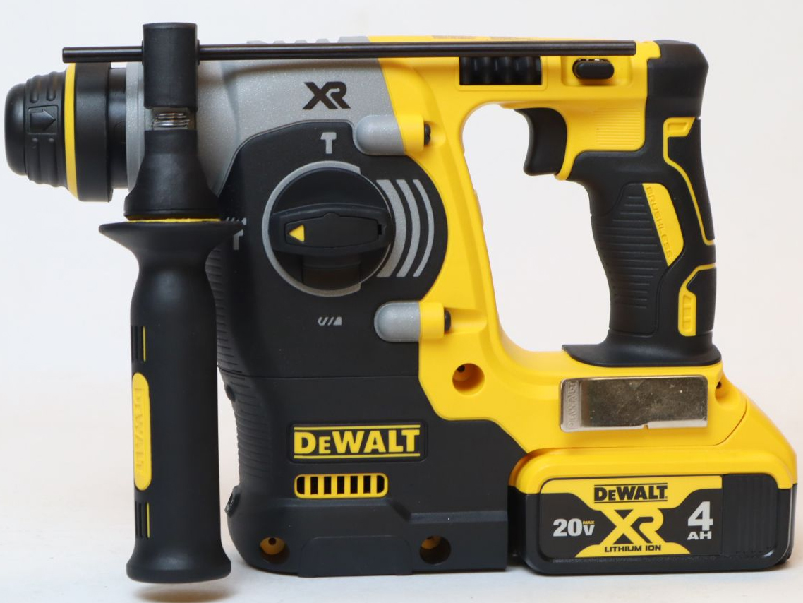 Máy khoan búa dùng pin 20V Dewalt DCH273BM2