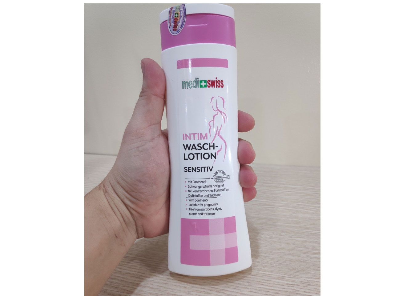 Dung dịch vệ sinh phụ nữ Medi+Swiss