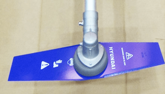 Máy phát cỏ Hyundai HD 835 có lưỡi dao cực sắc, vòng quay nhanh lên tới 6.500 vòng/phút