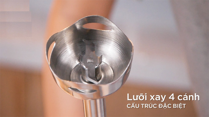 Thiết kế độc đáo của lưỡi xay giúp xay nhuyễn nhanh chóng