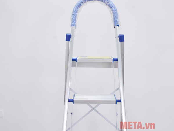 Thang nhôm ghế tay vịn Nikita 4 bậc DL04 (NKT-D304)