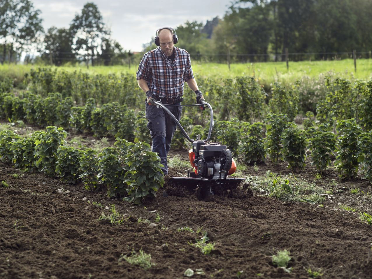 Máy xới đất Husqvarna