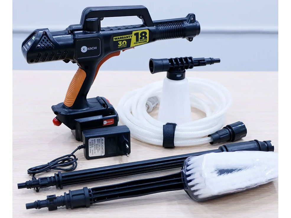 Máy rửa xe cao áp dùng pin Kachi MK260