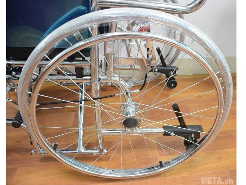 Xe lăn đa năng Lucass X7 (~X7A) - Xe lăn có bô, ngả và tay phanh