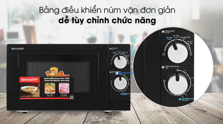 lò vi sóng Sharp R 208VN có bảng điều khiển trực quan, dễ dùng