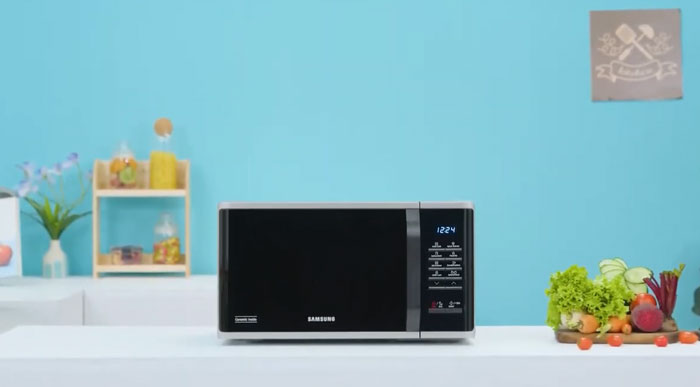 lò vi sóng Samsung MS23K3513AS 23L 800W có thiết kế hiện đại