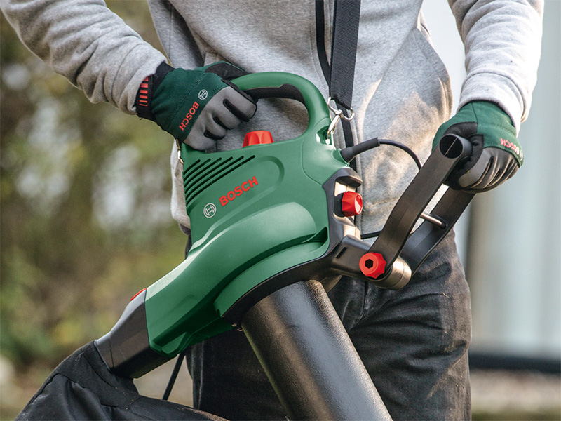 Máy thổi và hút lá chạy điện Bosch UniversalGardenTidy 3000 (06008B1001)