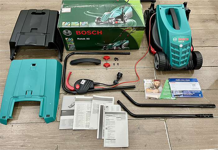 Máy cắt cỏ điện Bosch Rotak 32