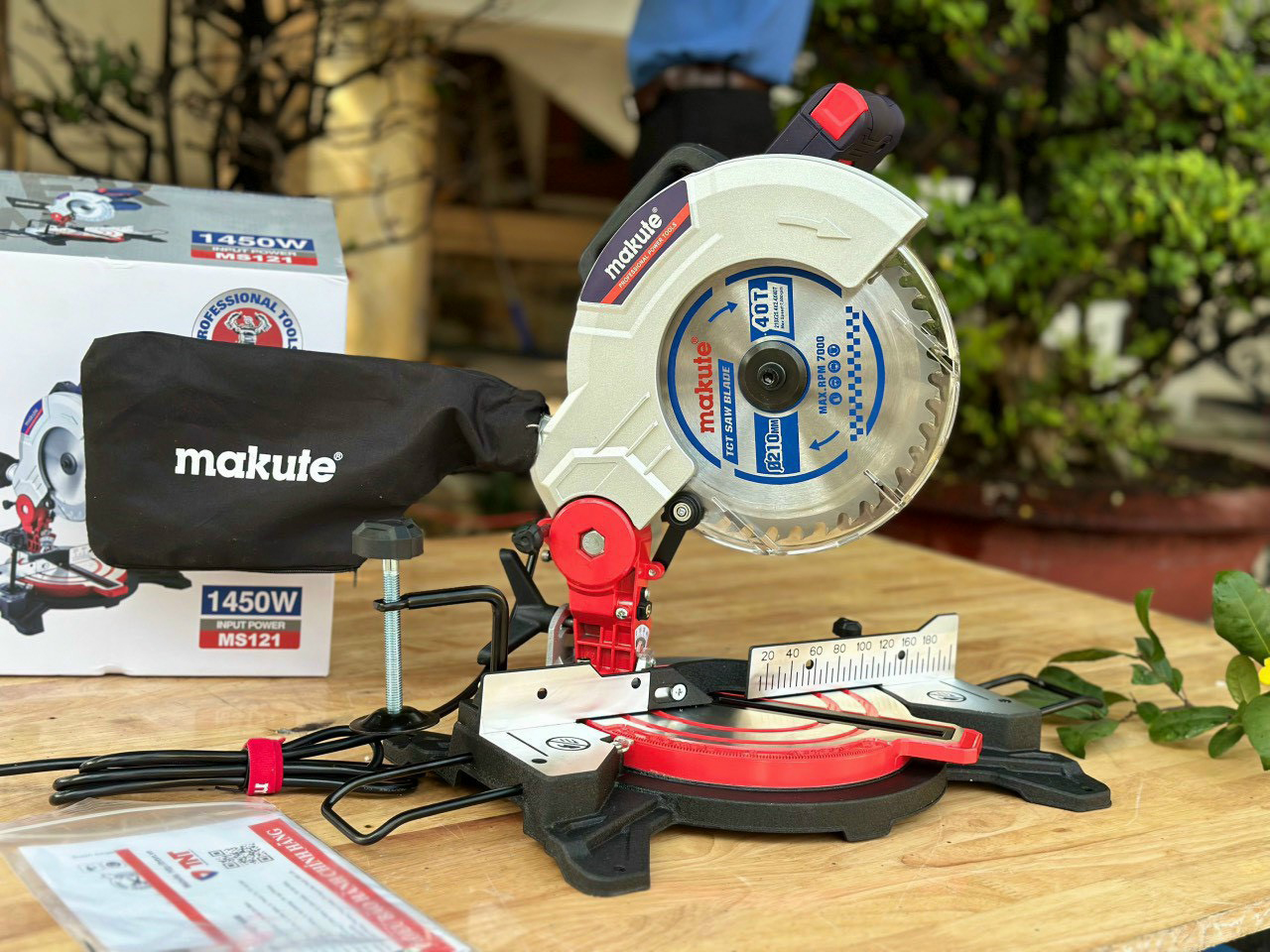 Máy cắt đa năng Makute MS121