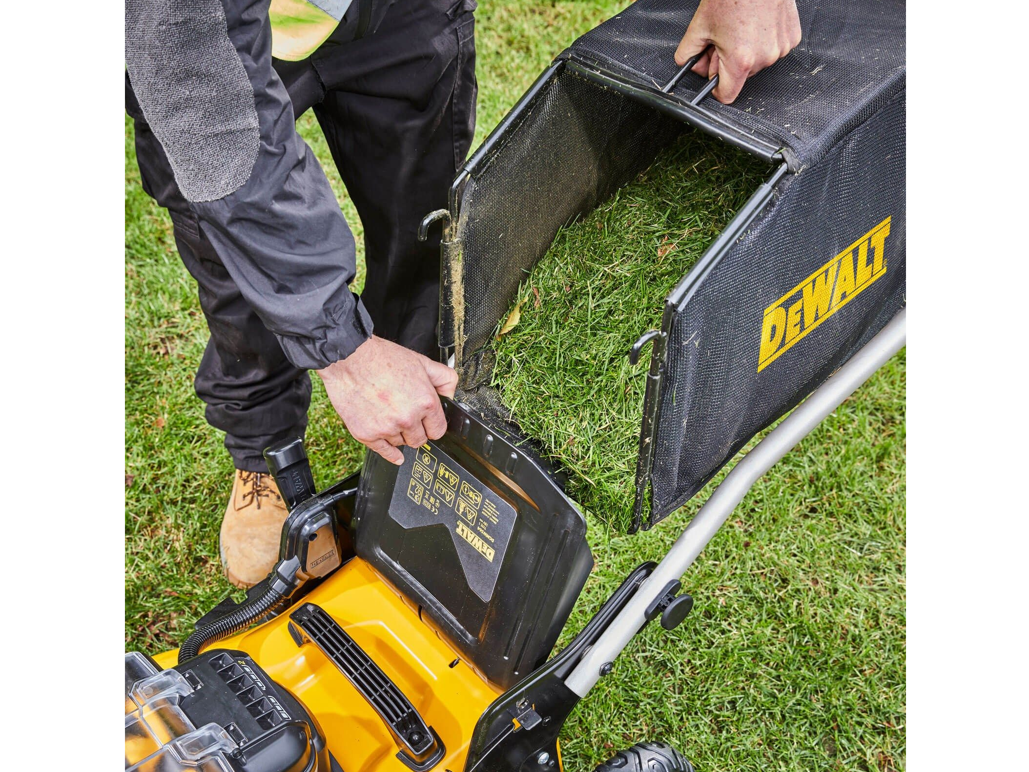 DeWalt DCMW564N