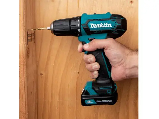 Máy khoan vặn vít dùng pin 12V Makita DF333DSYE